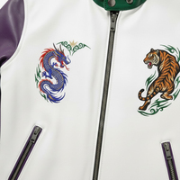Jaket Kulit Pria Warna Blok dengan Bordir Naga Harimau dan Cetakan di Belakang, Gaya Moto, Warna Putih Ungu Oranye, Lengan Berkerah Lipat.