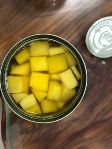 Mango enlatado Mango dulce en almíbar-Sra. Lucinda - Product Image 4