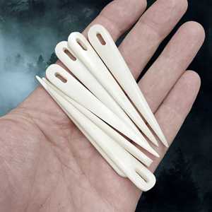 Aguja de Nalbinding de Hueso de Búfalo Pulido Largo de 9 cm con Ojo Pequeño, Tallada a Mano, Ecológica, Coleccionable, de Alta Calidad - Product Image 3