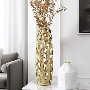 Elegante Florero Metálico Moderno para Centro de Mesa, Decoración para Sala de Estar - Product Image 6