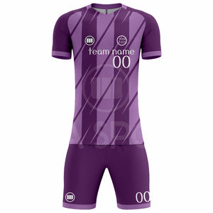 Fabricant d'uniformes d'équipes de football professionnelles, fabricant de maillots de football personnalisés, shorts, kits, fournisseur en gros de vêtements d'équipe OEM - Product Image 4