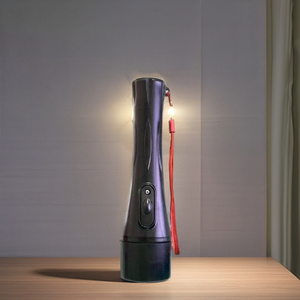 Lampe de poche d'urgence ENWALK TULIA LED Classic Thor rechargeable à haute intensité avec longue durée de vie de la batterie pour l'extérieur et la maison - Product Image 5