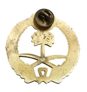 Épingles à revers en métal faites à la main, légères, de haute qualité, avec logo personnalisé, décoratives, vente en gros, fabricant - Product Image 2