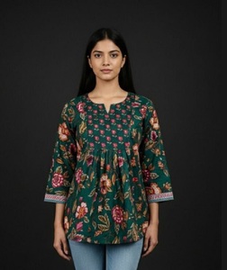 Kurti en coton imprimé floral vert pour femme, coupe classique, style ethnique décontracté, toutes saisons, style Inde Pakistan, recyclé - Product Image 1