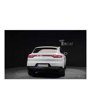 Porsche Cayenne 3.0 Coupé 2024, 83,130 km, Caja de Cambios Automática, Cámara Trasera, Asientos de Cuero, Volante a la Izquierda - Product Image 4