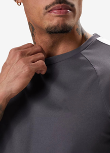 ชุดเสื้อยืดและกางเกงขาสั้นผู้ชายสไตล์วินเทจ ผ้าโพลีเอสเตอร์/คอตตอน ระบายอากาศได้ดี เป็นมิตรกับสิ่งแวดล้อม ขายส่ง - Product Image 4