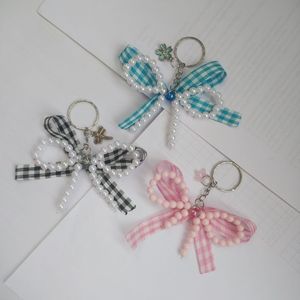 Elegante Llavero Bordado con Cuentas y Detalles Hechos a Mano para Bolsos, Carteras y Accesorios para Llaves - Product Image 1