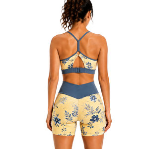 Ensemble de sport côtelé sans couture élégant pour femme – Tenue de fitness et d'entraînement extensible deux pièces - Product Image 2