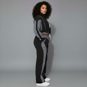 Survêtement sportif grande taille pour femme, noir et gris, avec blocs de couleur, pantalon long à col roulé et cordon de serrage avec poches latérales, collection automne - Product Image 2
