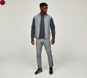 Ensemble de survêtement coupe-vent pour homme avec capuche, anti-transpiration, bande réfléchissante intégrale, en nylon, pour l'automne - Product Image 3
