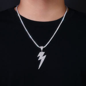 Collar de aleación con colgante de rayo de cristal chapado en rodio para hombre, joyería de moda hip hop, diseño de púas con microincrustaciones - Product Image 1