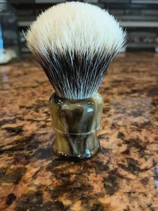 Cepillo Redondo Ecológico Hecho a Mano de Cuerno de Búfalo de ILAHI con Mango de Cuerno para Afeitar y Personalización de Halloween - Product Image 1