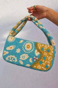Mini sac en crochet brodé motif crabe, style preppy estival, fermeture à rabat, bleu et blanc - Product Image 4