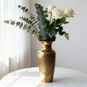 Compact Metal Flower Vase Suitable For Small Tables Office <b>Desks</b> And <b>Minimal</b> Space Home Decoration - Product Image 1