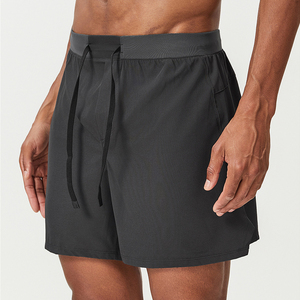 Pantalones Cortos Deportivos para Hombre, Color Negro Sólido, Secado Rápido, Cintura Elástica con Cordón, Bolsillos, Longitud Media, Tejido de Punto 100% - Product Image 2