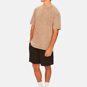 Ensemble T-shirt et short anti-rides pour homme de qualité supérieure, dernier design, respirant, vêtements de sport décontractés pour l'été, logo/couleur personnalisés - Product Image 3