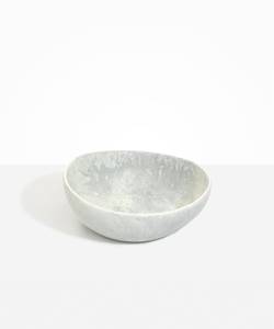 Bols en résine pour salade, design classique, technique polie, légers, compatibles lave-vaisselle, faits à la main, logo et couleurs personnalisables - Product Image 3
