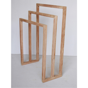 Porte-serviettes autoportant en teck massif au design moderne, léger et bien poncé, idéal pour salle de bain et hôtel - Product Image 1