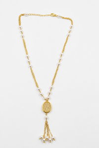 Collar Personalizado con Baño de Rodio, Colgante Ovalado con Medallón, Cadena con Borla de Perlas de Agua Dulce, Joyería Fina de Estilo Tradicional, Regalo para Mujer, Novia - Product Image 2