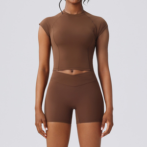 Ensemble de yoga 2 pièces bleu clair, haut sans manches, short taille haute, extensible dans les quatre sens, vêtements de sport sans couture - Product Image 1