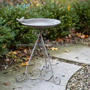 Support de bain d'oiseaux en métal de qualité supérieure pour patio et jardin, design durable, finition résistante aux intempéries, pour l'eau des oiseaux - Product Image 1