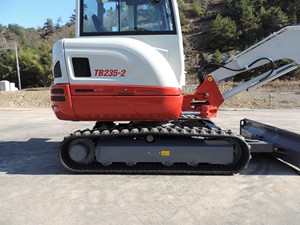 รถขุดขนาดเล็ก Takeuchi TB235-2 มือสอง ราคาโรงงานถูก พร้อมเครื่องยนต์ Yanmar และปั๊มไฮดรอลิก HYDAC ประสิทธิภาพสูง - Product Image 5