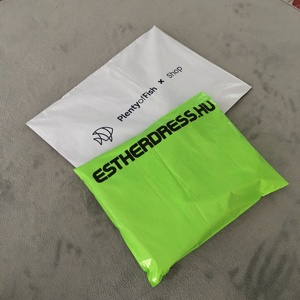 डीलर पर्यावरण के अनुकूल लक्जरी शिपिंग बैग वाटरप्रूफ सफेद मेलर बैग कपड़े के लिए स्व-चिपकने वाला सफेद मेलर बैग - Product Image 2