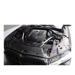 BMW 740Li XDrive M Sports Serie 7 2022 con Volante a la Izquierda, Caja de Cambios Automática, Asientos de Cuero, 121,600 km - Product Image 6