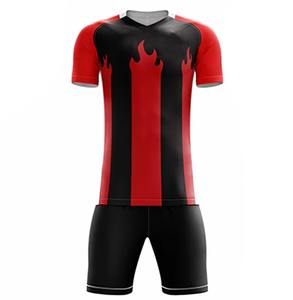 Ensemble d'uniformes de football adaptés aux entraînements, aux tournois et aux matchs de ligue, offrant une coupe respirante et des ensembles de vêtements fiables pour les matchs. - Product Image 1