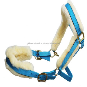 Meilleure vente en gros fabrication de produits équestres pour chevaux léger rembourrage en polaire de vison nylon licou pour cheval raccord en laiton - Product Image 2