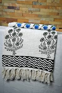 Vente en gros de couvertures modernes en tissu TNT 100% coton écologique 45"x70", imprimées à la main, pour toutes les saisons, décoration intérieure - Product Image 6