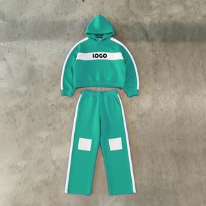 Traje Deportivo de Invierno para Mujer, Diseño Personalizado, Alta Calidad, 100% Poliéster, Sublimación Completa, Talla Grande - Product Image 4