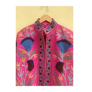 Elegante Blazer Suzani, Chaqueta Bordada a Mano, Prenda Étnica de Fusión para Mujeres Modernas - Product Image 3