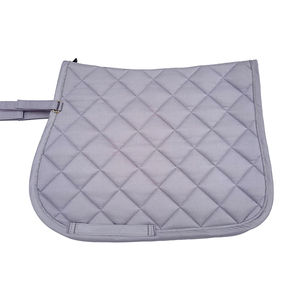 Almohadilla de Montar Inglesa Acolchada Cuadrada de Poliéster de Alta Calidad, Colores y Tamaños Personalizados, para Espectáculos Ecuestres - Product Image 2