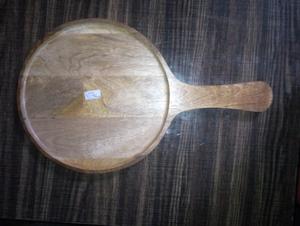 Wood Round Storage Tray With Handle Varnished Finish Minimalist Design Single Compartment For Table Use - Product Image 1