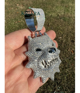 Pendentif Tête de Loup en Argent 925 Plaqué Rhodium avec Micro-Incrustation de Diamants de Laboratoire et Cristaux, Breloque Unisexe Hiphop - Product Image 3