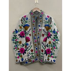 Veste Kantha brodée à la main, dernière collection, pour femmes, taille standard, cadeau spécial pour elle, idéale pour les festivals. - Product Image 4