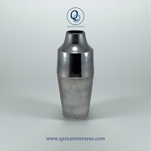 Vase à fleurs noir en aluminium, fait main, avec motif en relief, pour la décoration de la maison, du bureau, de la salle à manger, ou pour les décorations de mariage. - Product Image 1
