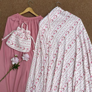 Ensemble de prière musulman à rayures diagonales de qualité supérieure pour usage domestique, robe Mukena en rayonne, origine Indonésie, marque personnalisée acceptée - Product Image 5