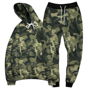 ชุดเซ็ตเสื้อฮู้ดและกางเกงจ็อกเกอร์ผ้าฟลีซลายพรางคุณภาพสูงสำหรับฤดูหนาว พร้อมเชือกผูกเอว รับผลิตแบบ OEM ขายส่ง - Product Image 1