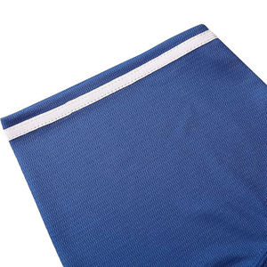 Camisetas de Béisbol Catalyst, Material de Poliéster Suave Interlock para un Flujo de Aire Mejorado y una Estética Asimétrica Contemporánea - Product Image 3