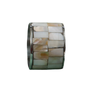 Vente en gros de nouveaux ronds de serviette au design argenté meilleure vaisselle porte-serviettes en métal massif design royal pour la décoration intérieure - Product Image 1