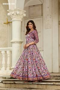 Conjunto de Vestido y Chaqueta de Seda con Tejido de Lujo, Diseño de Última Moda para Fiestas, Compra en Línea, Proveedor Indio en India - Product Image 6