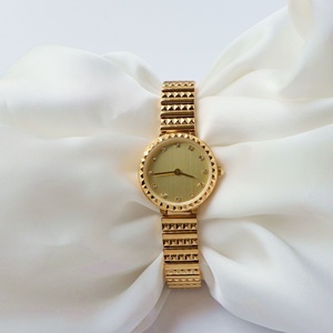 Nuevo Reloj de Cuarzo para Mujer, Estilo Simple y Moderno, Corte de Rombo Artístico, Diseño Exclusivo de Lujo Ligero, Caja de Latón, Acrílico - Product Image 1