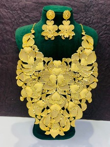 Conjunto de Joyería Nupcial de Lujo con Cadena de Caja de Flores de Diseño Moderno, Chapado en Oro de 24K (Un Gramo) para Mujer - Product Image 2