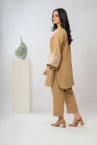 Conjunto de 2 Piezas de Algodón Tejido Casual Amarillo Claro, Shorts Bordados y Top Corto, Conjuntos Coordinados de Longitud Completa - Product Image 4