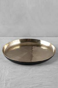 Bandeja de Servicio de Latón de Alta Resistencia para Servicio de Catering Comercial con Patrón Clásico y Material Duradero - Product Image 2