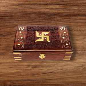 Elegante Joyero de Madera Tallada - Diseño Clásico Ecológico - Product Image 2