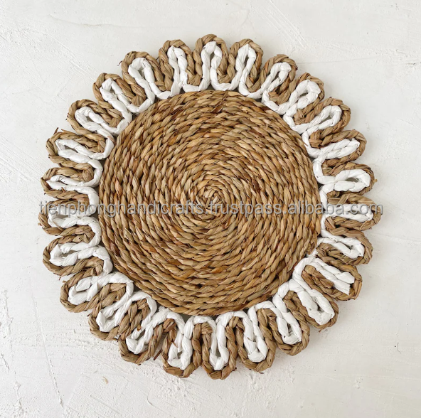 ธรรมชาติและสีขาว