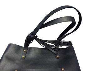 High Quality Other Material Women's Tote <b>Bag</b> New Arrival <b>Large</b> Capacity Customized Design Portable Feature Snap Closure Leather - Product Image 3